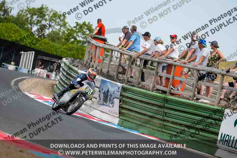 Vintage motorcycle club;eventdigitalimages;mallory park;mallory park trackday photographs;no limits trackdays;peter wileman photography;trackday digital images;trackday photos;vmcc festival 1000 bikes photographs